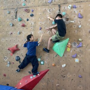 兒童攀岩體驗營隊